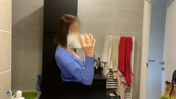 Anja, 21