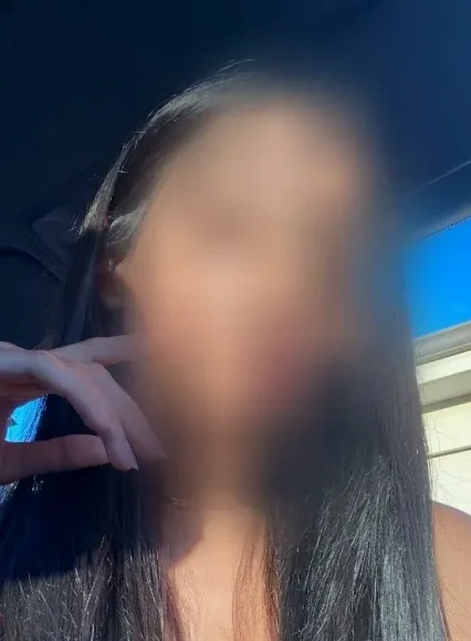 Cara, 20