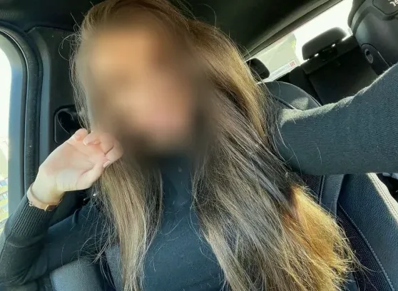 Carla, 33
