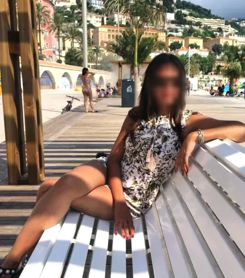 Josephine, 32