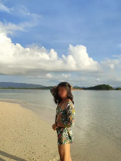 Luisa, 26