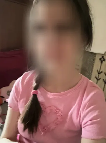 Melina, 25