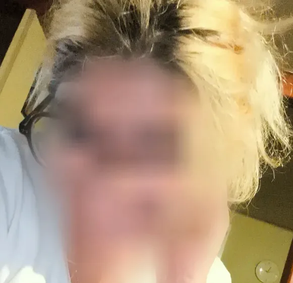 Nadine, 35