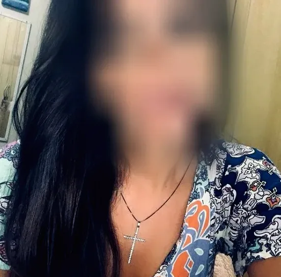 Nora, 38