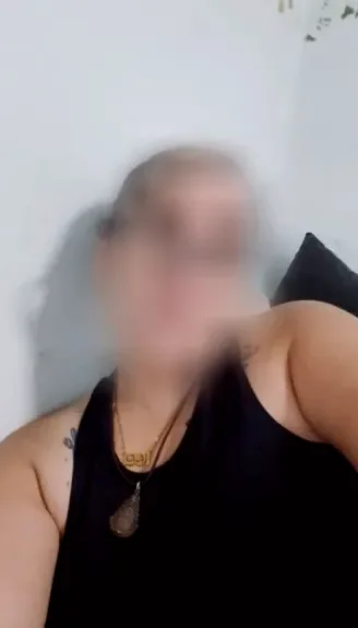 Pia, 35