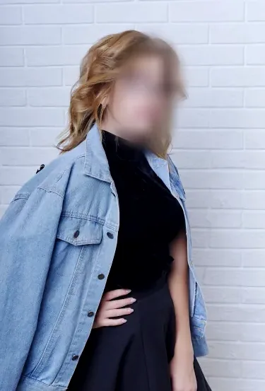 Stefanie, 26