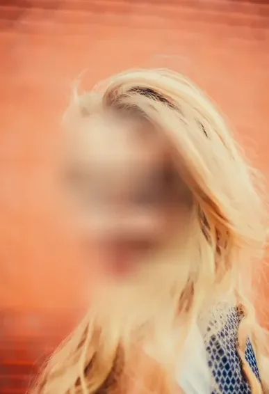 Stefanie, 36