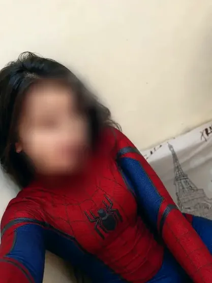 Theresa, 25