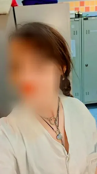 Vivien, 32