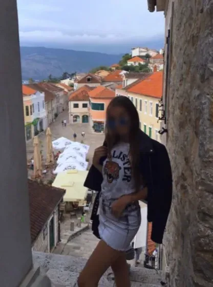 Wiebke, 33